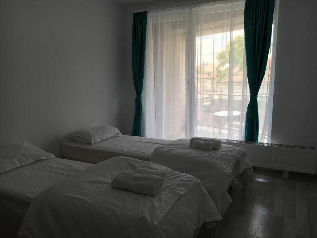 Nirvana Accommodation Bucareste Exterior foto