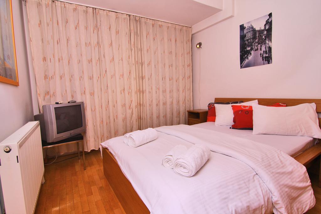 Nirvana Accommodation Bucareste Exterior foto