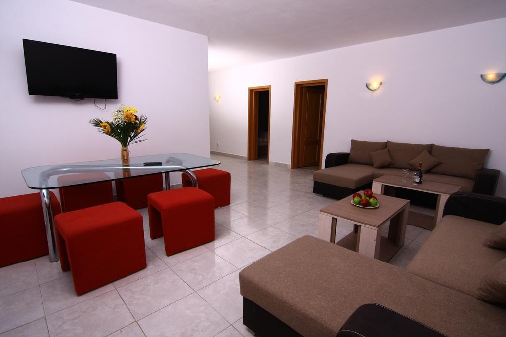Nirvana Accommodation Bucareste Quarto foto