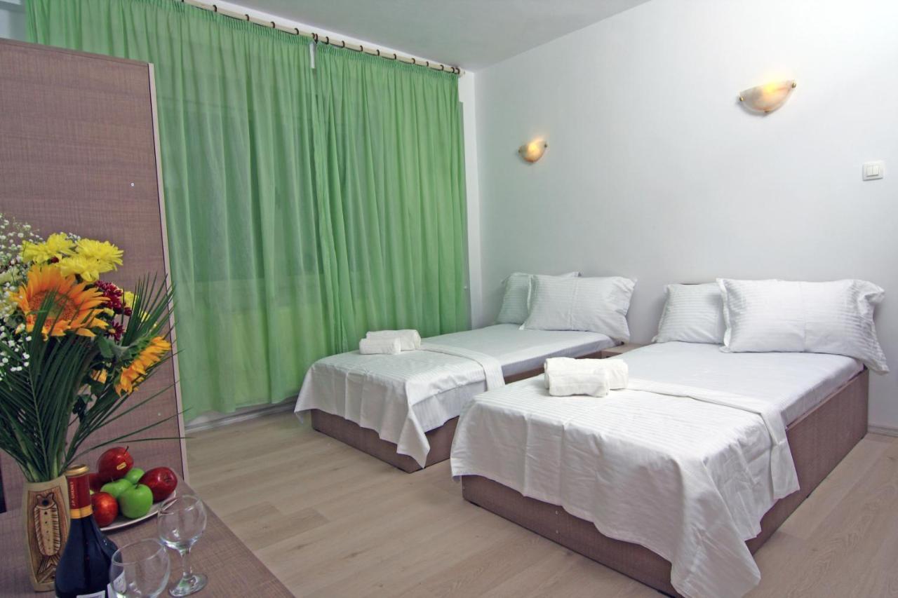 Nirvana Accommodation Bucareste Exterior foto