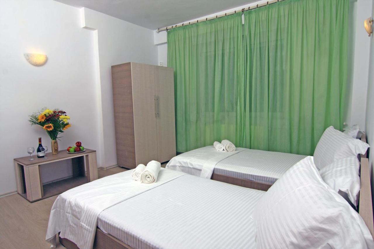Nirvana Accommodation Bucareste Exterior foto