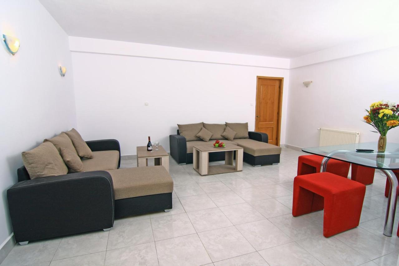Nirvana Accommodation Bucareste Exterior foto